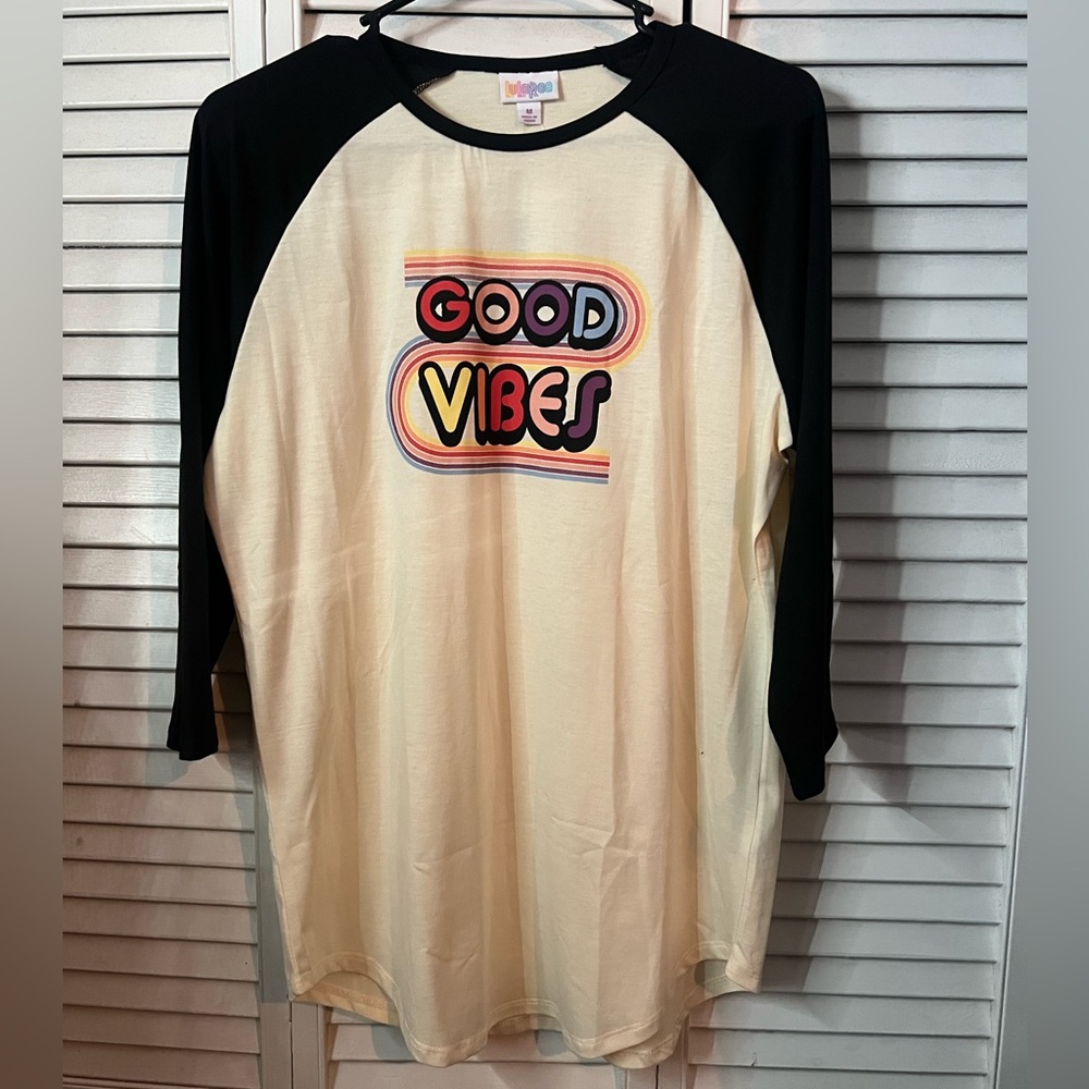 🍾🍾🎉New Year Clearance🎉🍾🍾 Lularoe Randy Tee